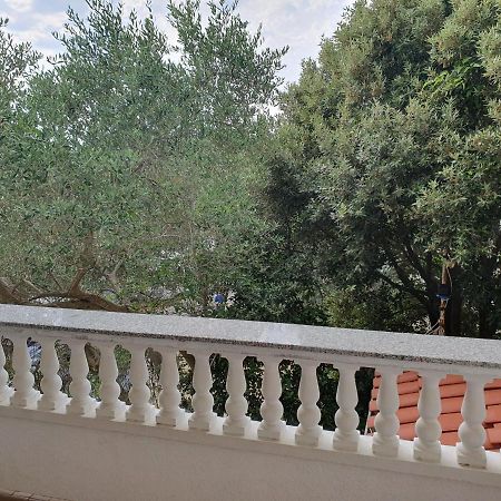 B&B Maestral Rab Раб Экстерьер фото